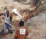 FARDC de Rubaya - minerais-cahier des charges-mabela-UNICEF-Makuta-Afrique SAEMAPE Dans un puits des mines de la SMB dans le masisi