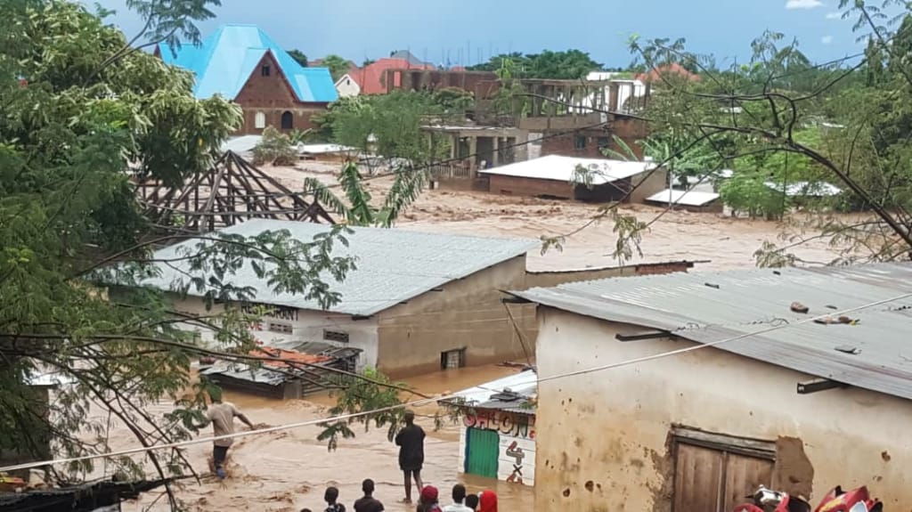pluies-Des maisons inondées à Uvira-Uvira- Société Civile du Sud-Kivu-morts Croix-Rouge