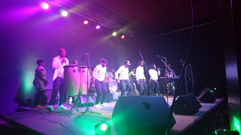festival-rumba-parade-9594982