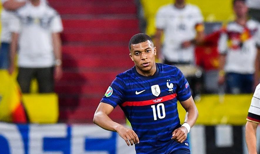 mbappe-face-a-kimich-e1641397536789-9716737
