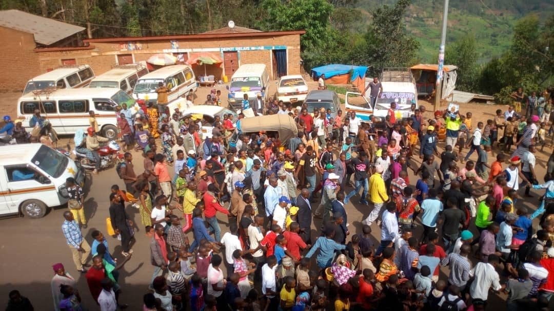 jeunes-et-cishambo-8103352